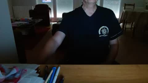 kisslog1 online show from August 8, 3:12 pm