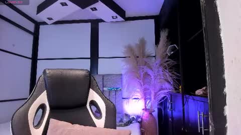kitanna_1 online show from July 12, 12:17 am