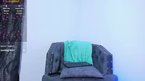 kitanna_1 online show from August 5, 3:04 am