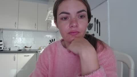 Im Amaia   Everyone Merry Christmas  online show from August 15, 7:01 am