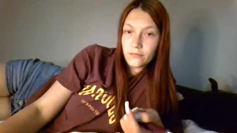 kiti_kitiss online show from June 5, 6:46 pm