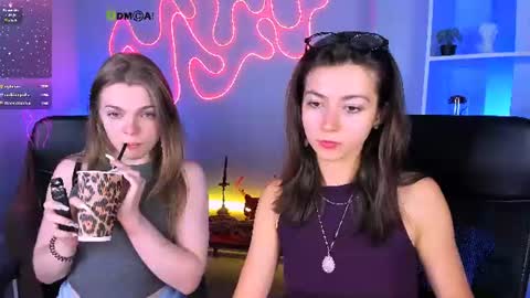 kitniss online show from August 13, 2:58 am