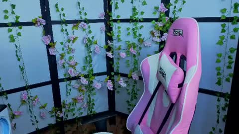 kitsune_little online show from August 5, 7:45 pm