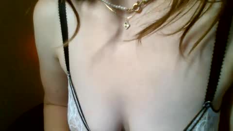 kitten250 online show from August 15, 4:27 am