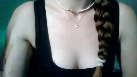 kitten250 online show from August 15, 10:47 pm