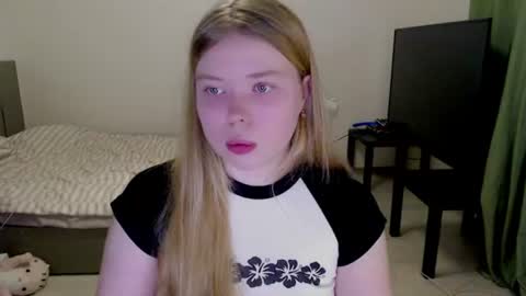 Jennyblonde and Emmabrunette online show from July 13, 7:08 pm