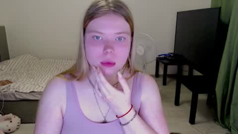 Jennyblonde and Emmabrunette online show from July 15, 8:10 pm