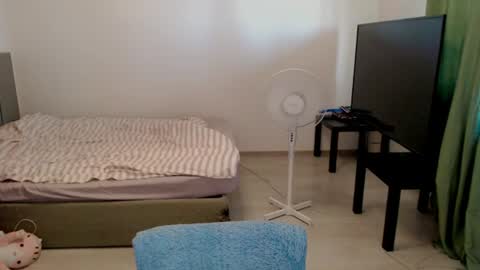 Jennyblonde and Emmabrunette online show from July 17, 5:13 pm