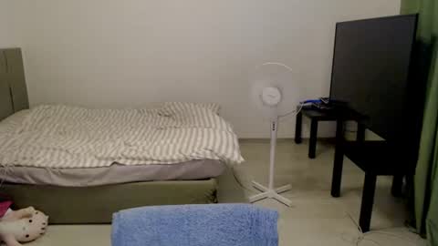 Jennyblonde and Emmabrunette online show from July 22, 6:10 pm