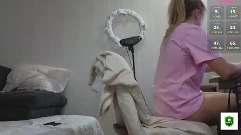 kitten online show from August 8, 9:20 am