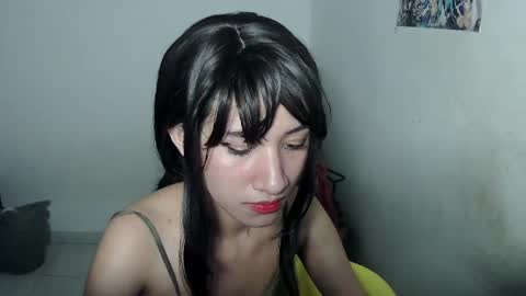 kitten_punches01 online show from May 26, 9:43 am