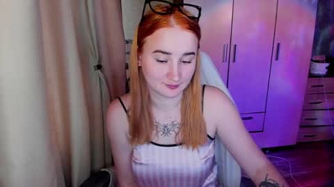 kitten_sun online show from May 7, 3:29 am