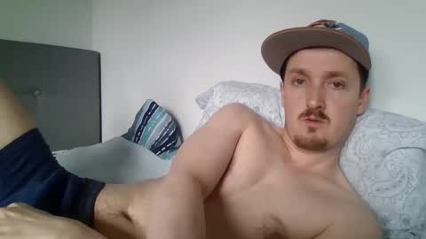 kittenfoxxx online show from April 13, 5:27 pm