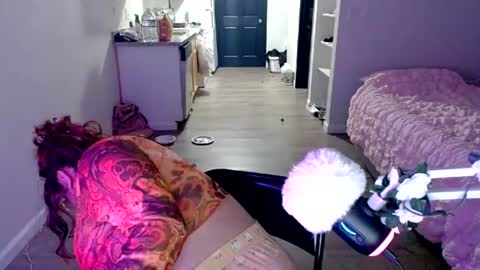 kittengonewild online show from July 1, 9:21 am