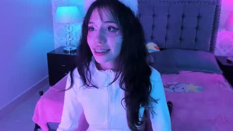 kumicatt  online show from August 7, 2:11 am