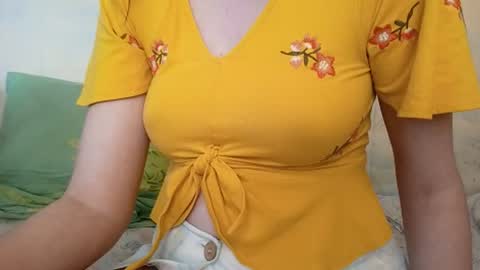 Kittie Creme online show from July 5, 1:58 pm