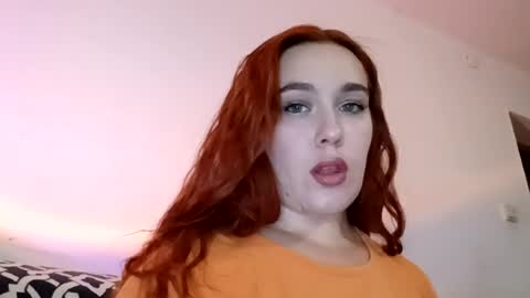 kitty333019 online show from July 19, 9:17 pm