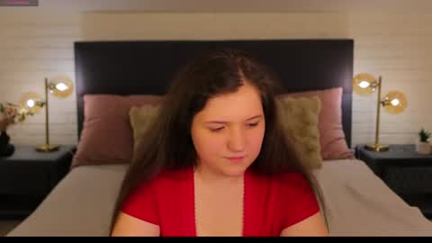 Kitty   Mia online show from August 2, 9:49 am