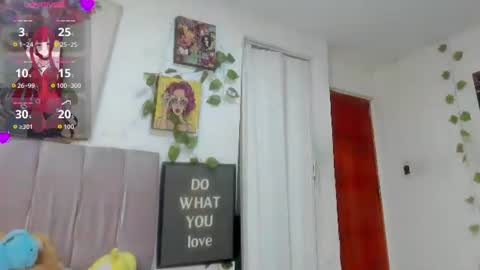  KITTY online show from August 6, 8:41 pm
