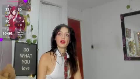  KITTY online show from August 12, 8:22 pm