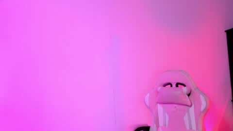 kitty__chs online show from August 2, 2:18 am