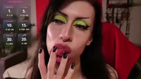 Cibelle online show from August 6, 1:15 am