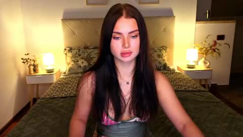 kitty_cut1ee_ online show from August 1, 9:26 am