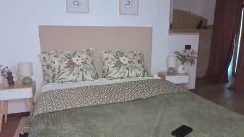 kitty_cut1ee_ online show from August 7, 9:53 am
