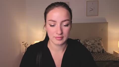 kitty_cut1ee_ online show from August 12, 6:21 pm