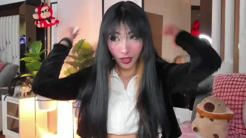 kitty online show from April 10, 12:37 am