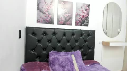 kitty_f00x online show from July 31, 2:23 pm