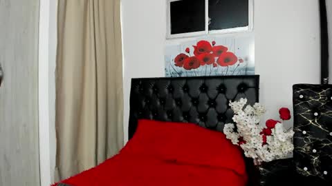 kitty_f00x online show from August 4, 1:08 pm