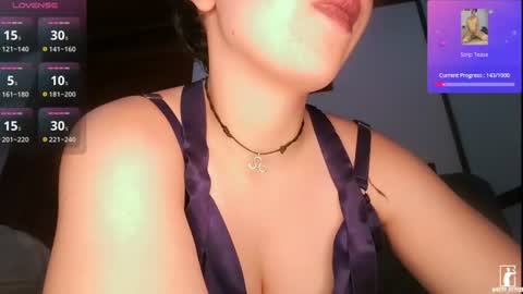 kitty_fitty29 online show from July 23, 5:10 am