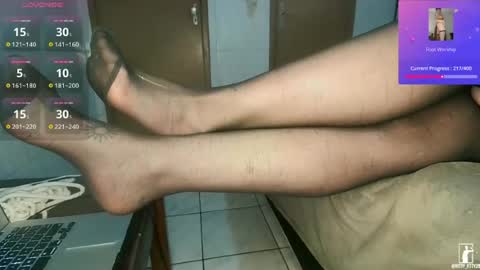 kitty_fitty29 online show from August 10, 11:06 pm