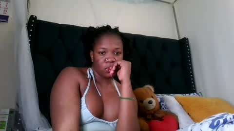 kitty_kerry online show from August 11, 11:12 am