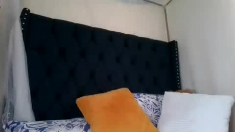 kitty_kerry online show from August 14, 8:51 am