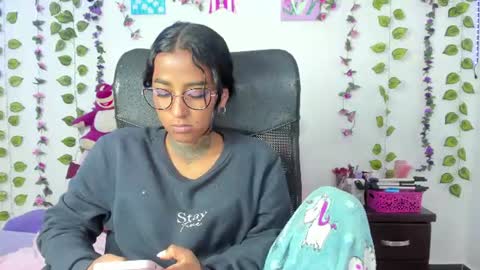 Kitty online show from June 29, 5:00 am