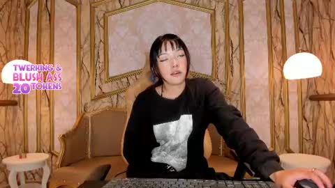 kitty_petitte online show from August 7, 2:50 pm