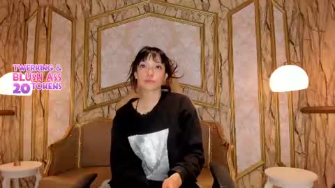 kitty_petitte online show from August 10, 9:05 pm