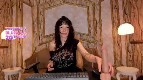kitty_petitte online show from August 13, 12:08 pm