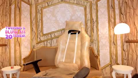 kitty_petitte online show from August 18, 1:17 pm