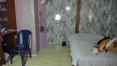 Little pink kitten online show from July 27, 7:52 pm