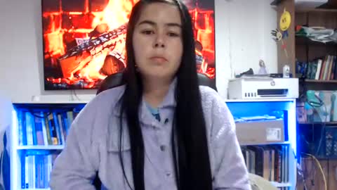 kitty_small69 online show from July 20, 4:48 am
