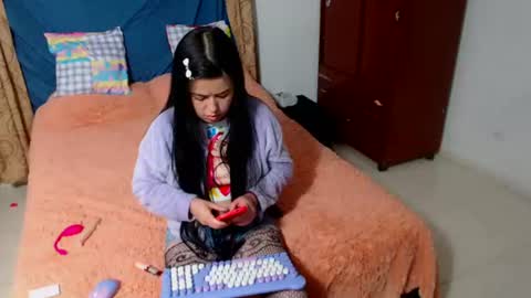 kitty_small69 online show from July 24, 2:25 am
