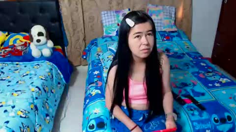 kitty_small69 online show from July 29, 4:03 pm