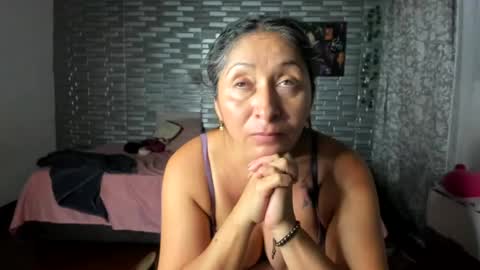 violet online show from August 5, 4:10 am