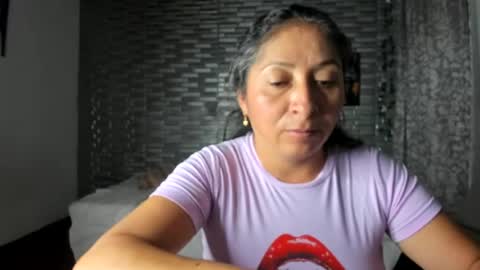 violet online show from August 8, 3:50 am