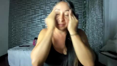 violet online show from August 10, 4:47 am