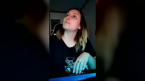 KiTTY XP online show from July 22, 10:12 pm