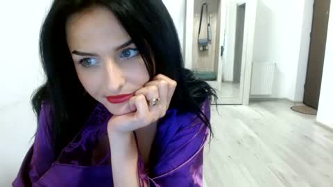 Kitty online show from June 13, 8:44 am